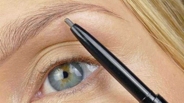Beste Øyenbryn penner/Eyebrow pencil For Bryn (Best i Test 2024)